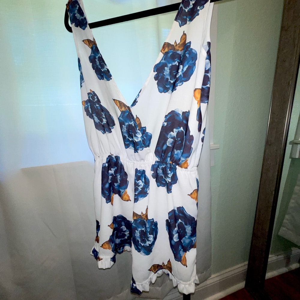 Small floral print romper